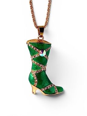 Betsey Johnson Emerald Green Victorian Boot Pendant Long Necklace Rhinestone NWT
